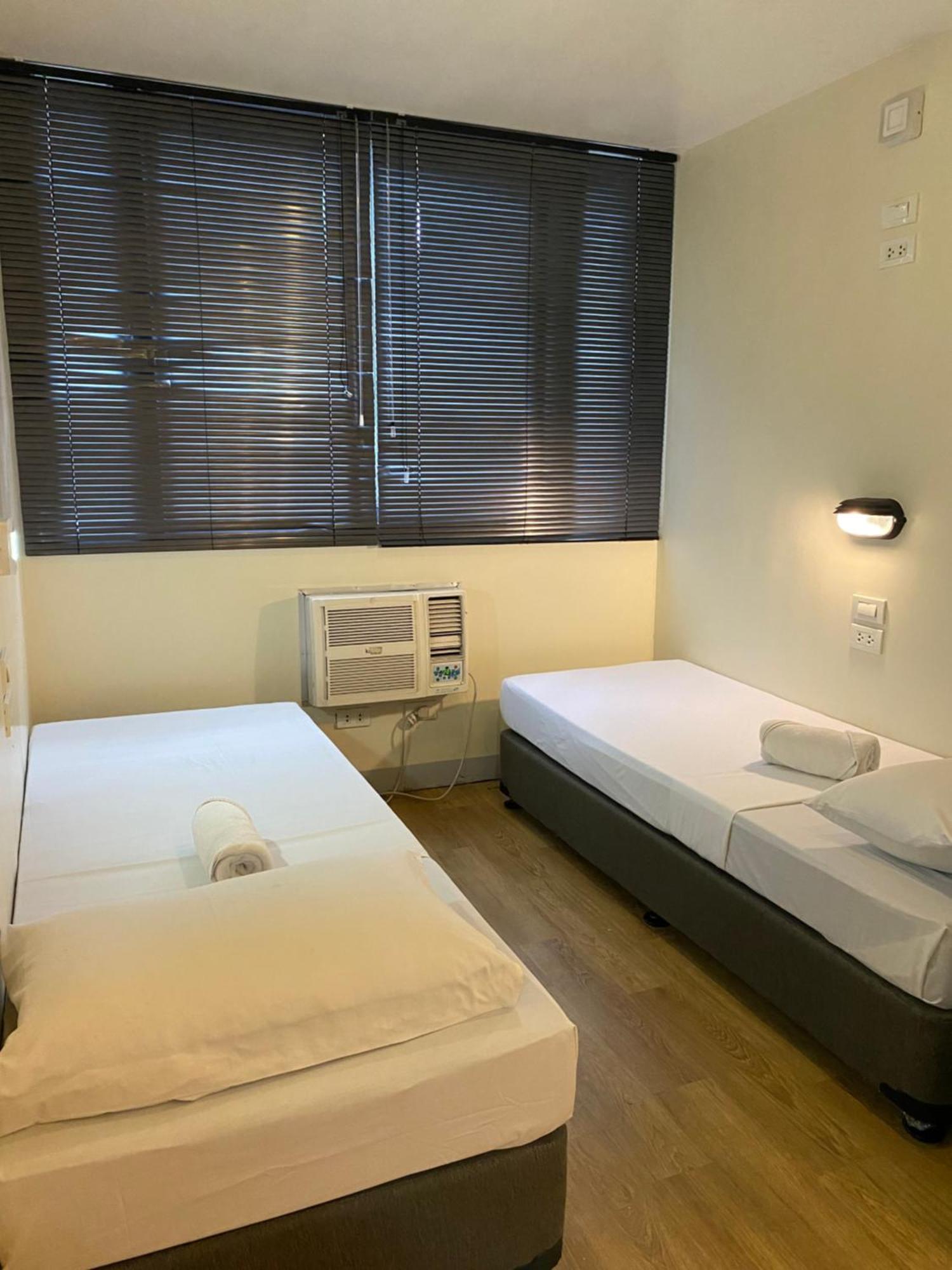 Burgos Hub Hostel Πασάι Εξωτερικό φωτογραφία